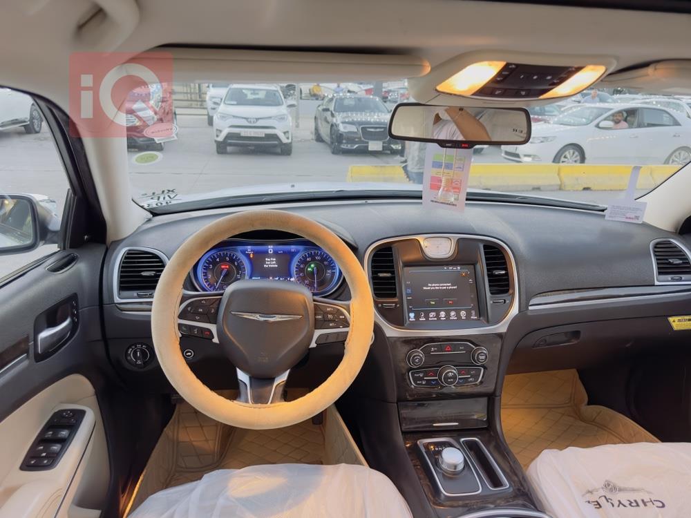 كرايسلر 300